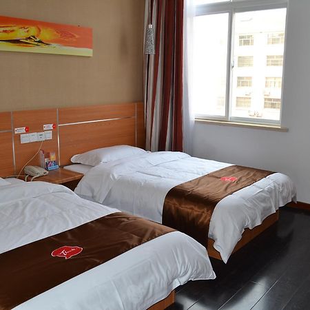 Thank Inn Chain Hotel Zibo Road Dongying Esterno foto